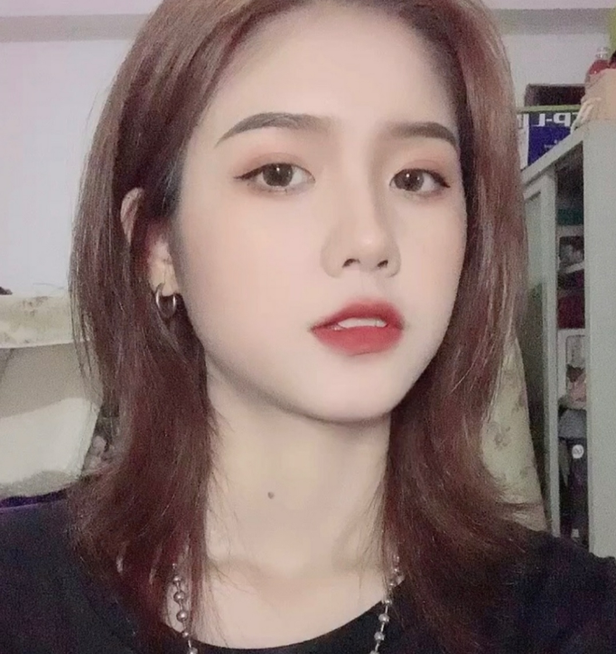 武昌的女神姐姐可黑丝白丝WT亲测